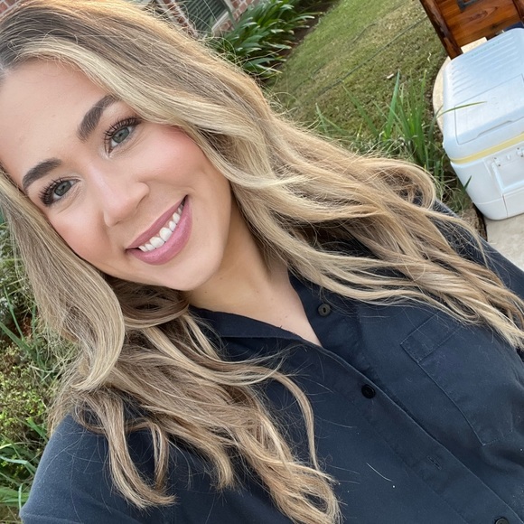 Meet your Posher, Tess - Picture 1 of 1